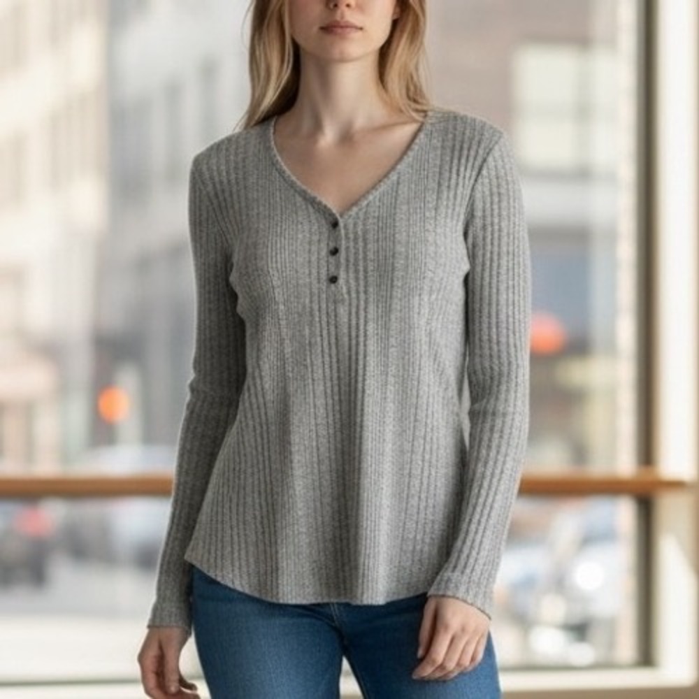 Maurices Grey Ribbed Henley V-Neck‎ Long Sleeve Top Small Minimalist Lounge NEW